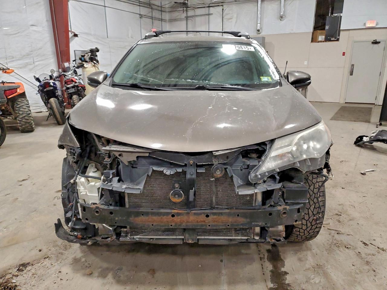 2013 TOYOTA RAV4 XLE photo 9