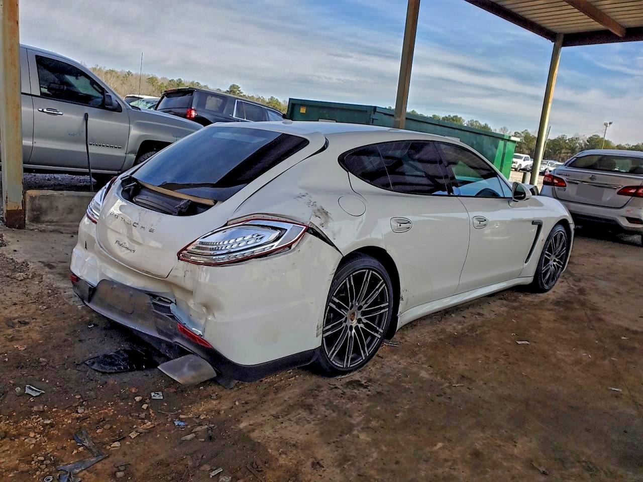 2016 PORSCHE PANAMERA 2 photo 3