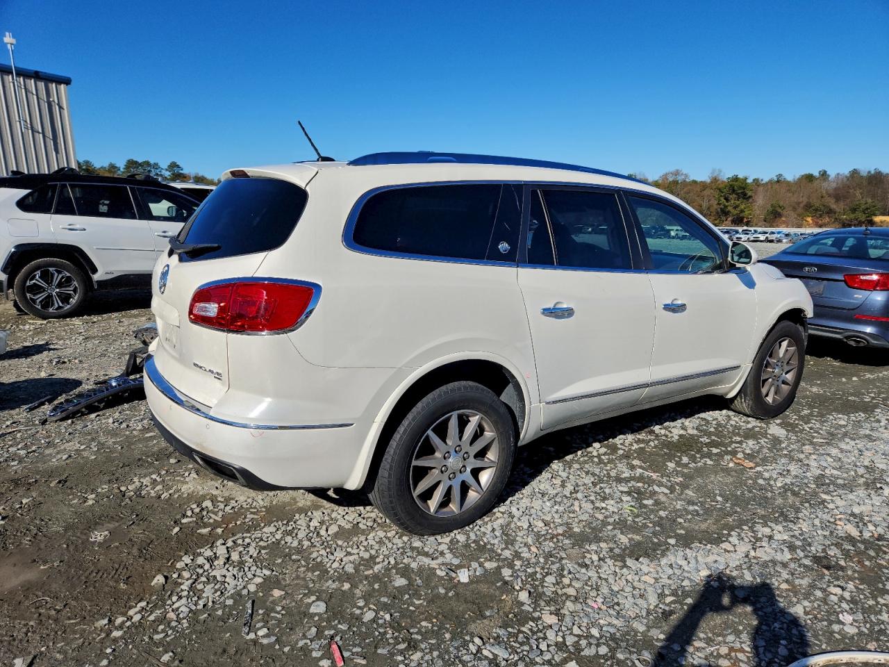 2014 BUICK ENCLAVE photo 3