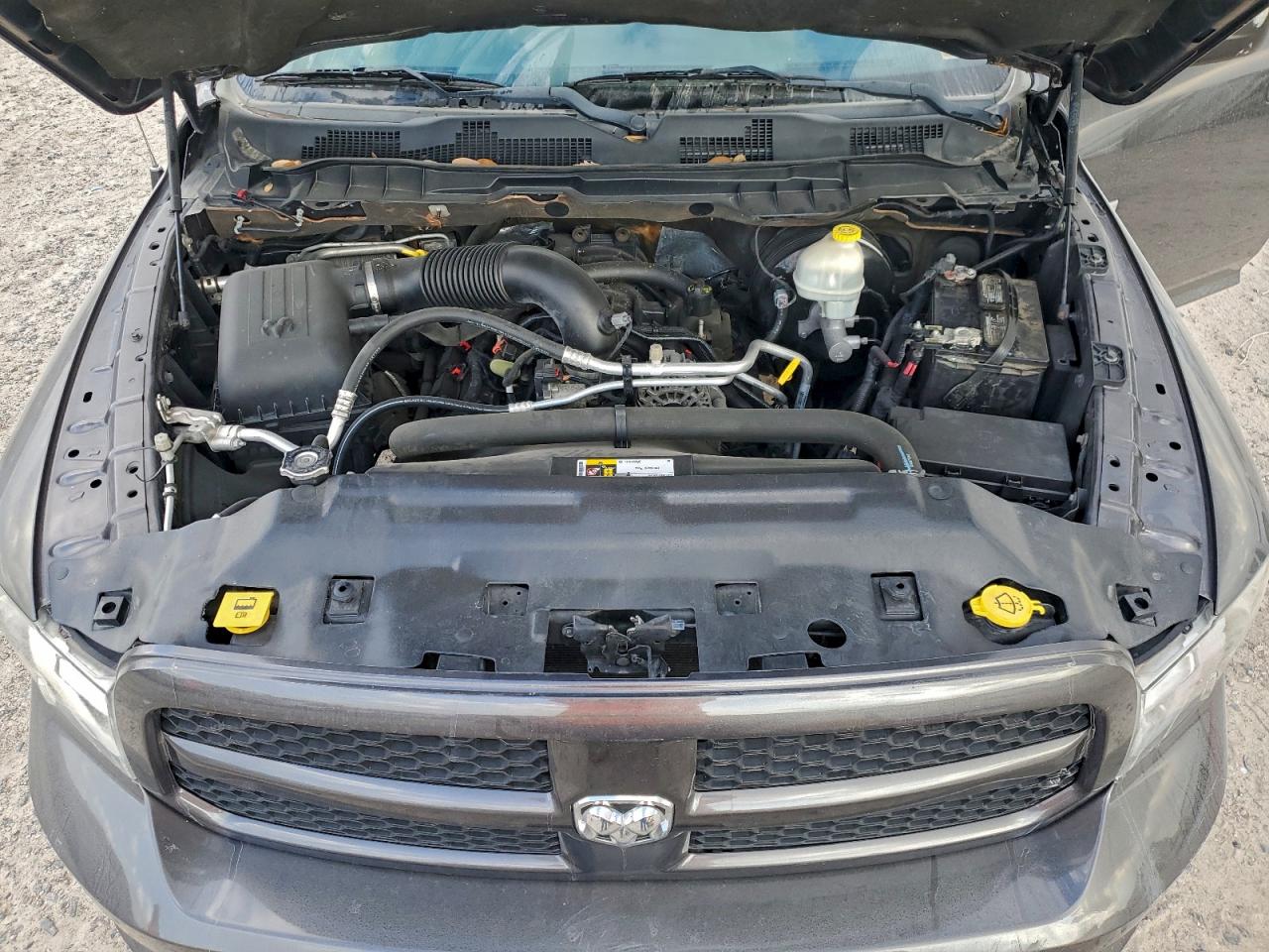 2015 RAM 1500 ST photo 11