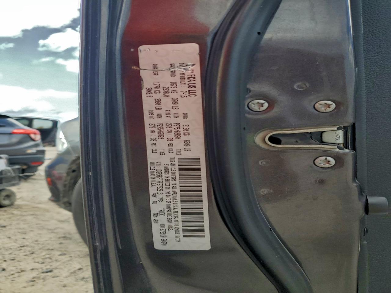 2015 RAM 1500 ST photo 12