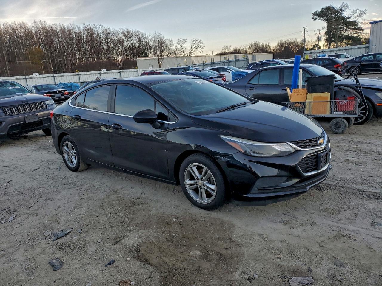 2016 CHEVROLET CRUZE LT photo 4