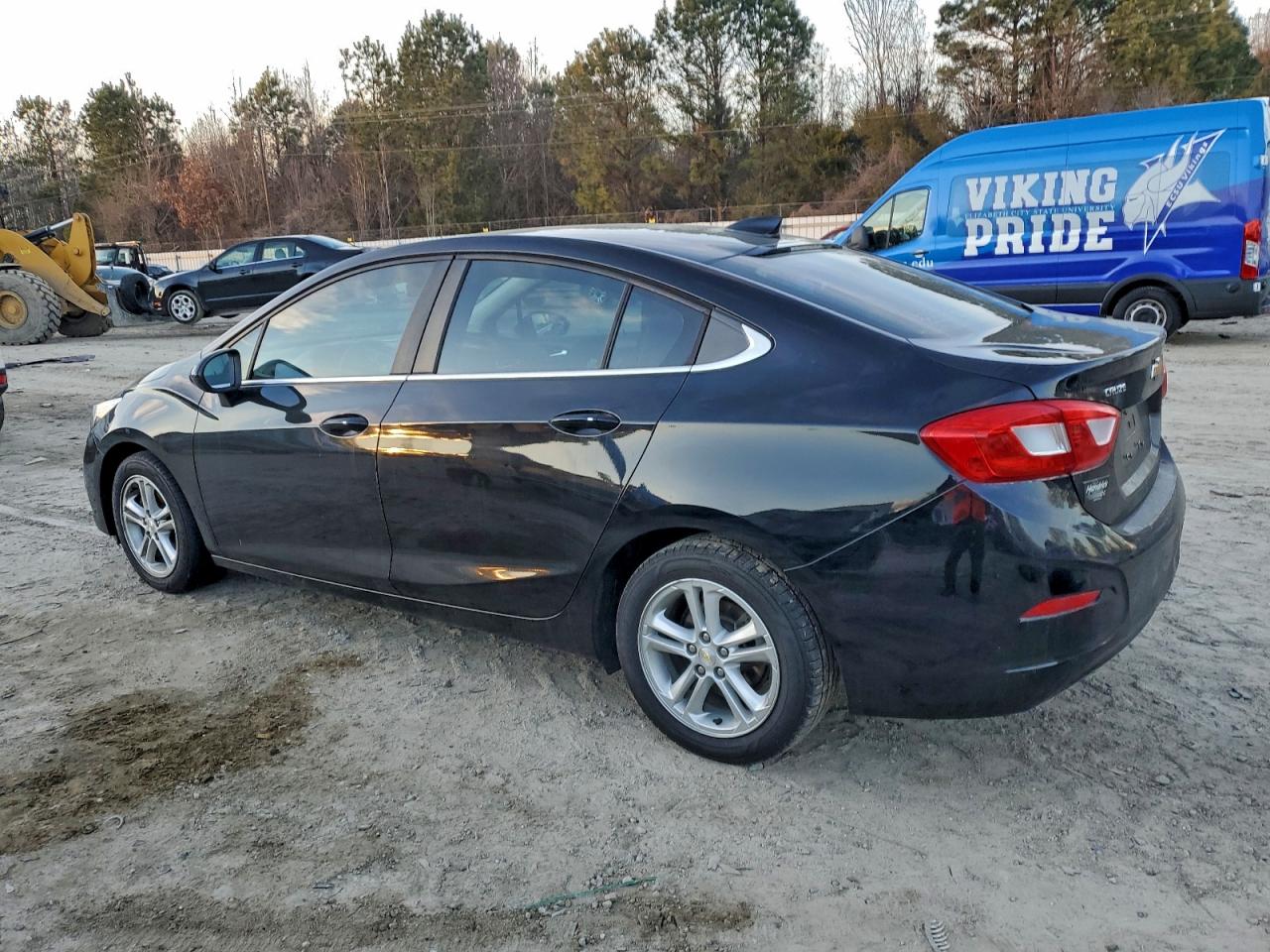 2016 CHEVROLET CRUZE LT photo 2