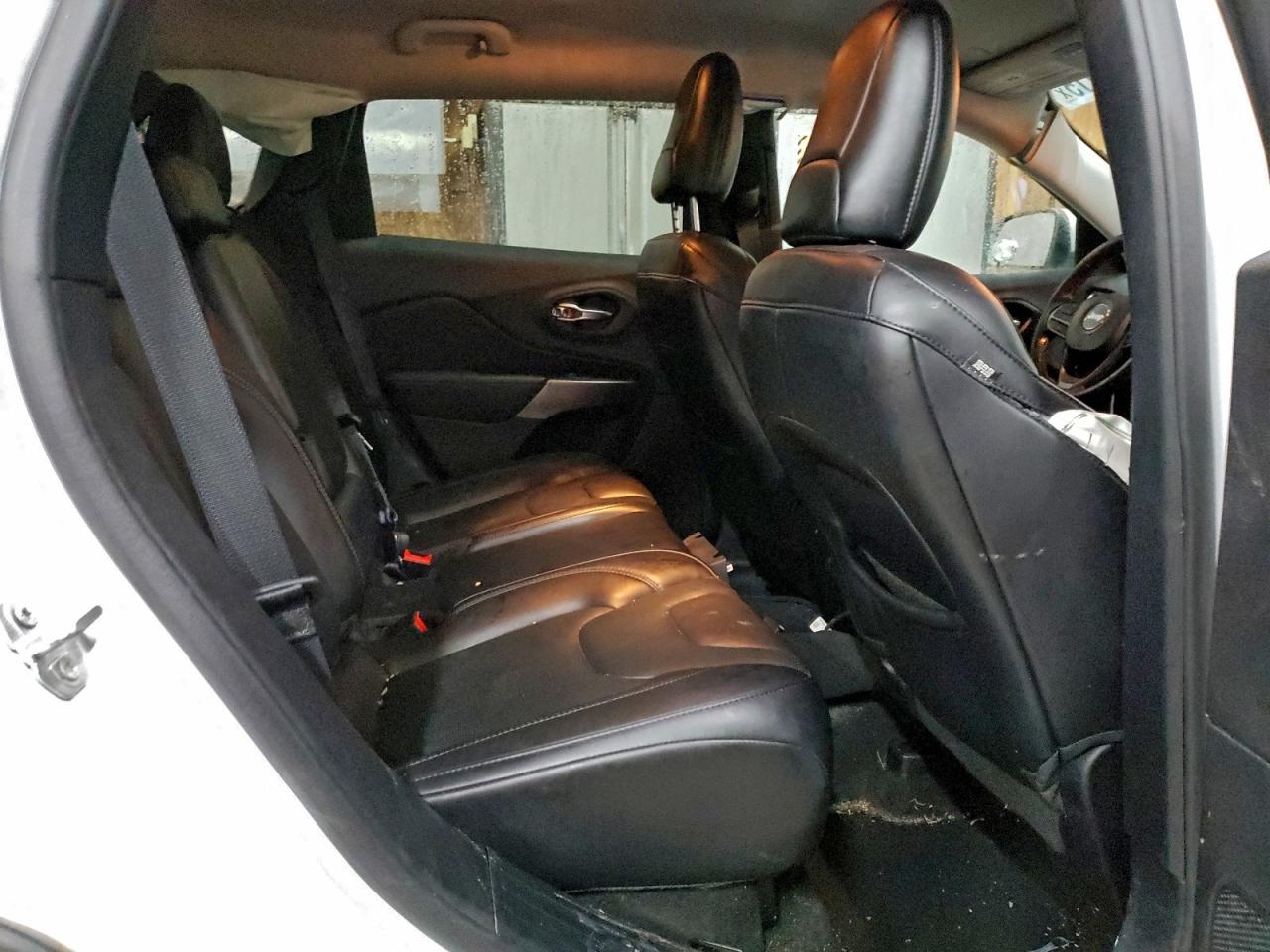 2021 JEEP CHEROKEE LATITUDE LUX photo 21