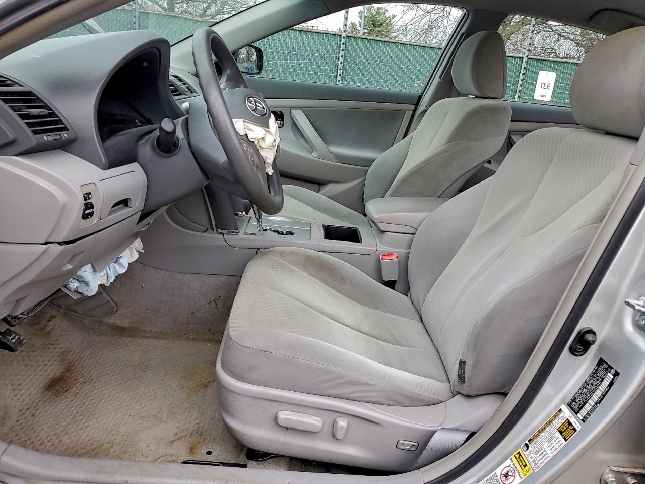 2009 TOYOTA CAMRY BASE photo 19