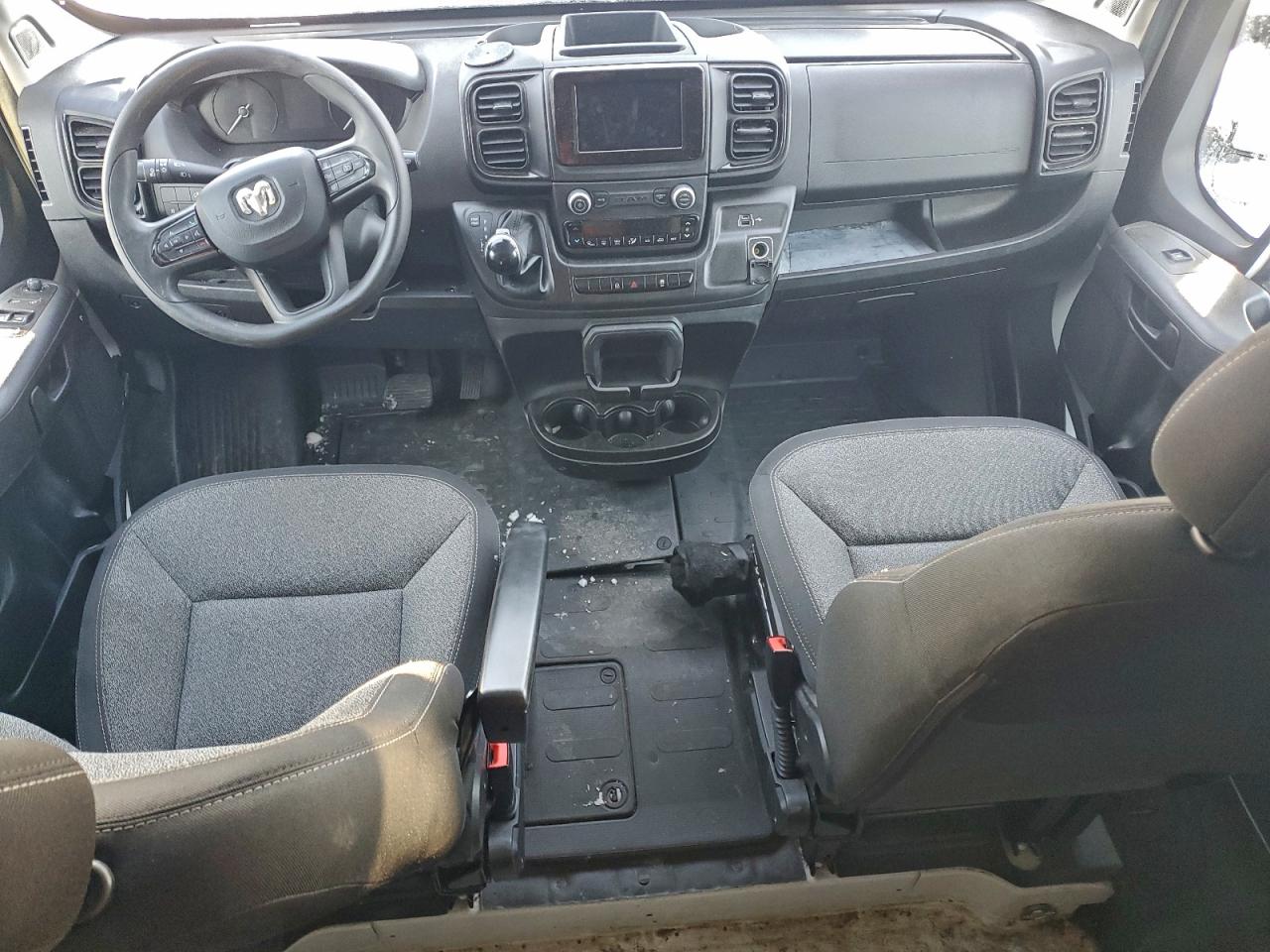 2025 RAM PROMASTER 2500 DELIVERY VAN photo 8