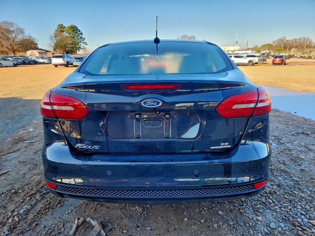 2015 FORD FOCUS SE photo 11