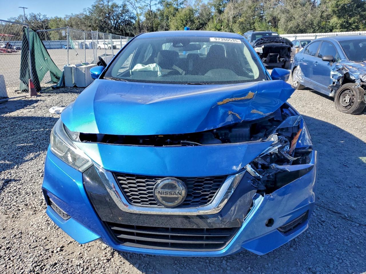2021 NISSAN VERSA SV photo 13