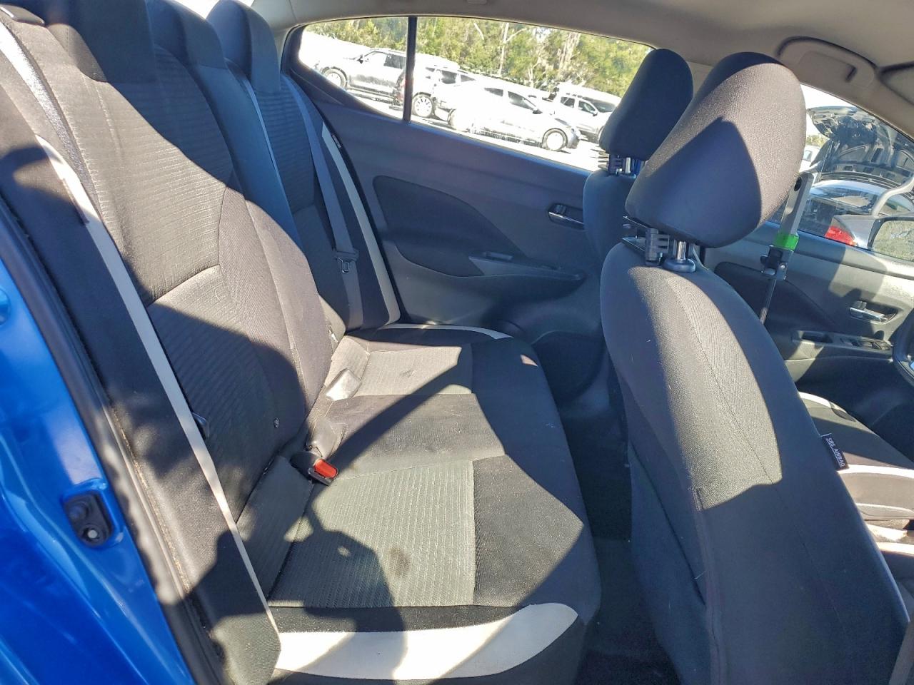 2021 NISSAN VERSA SV photo 28