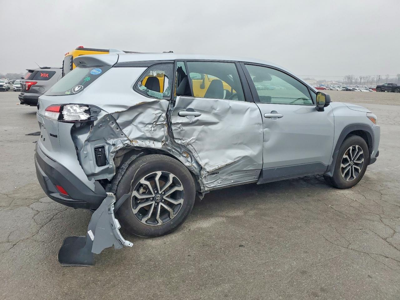 2024 TOYOTA COROLLA CROSS SE photo 3