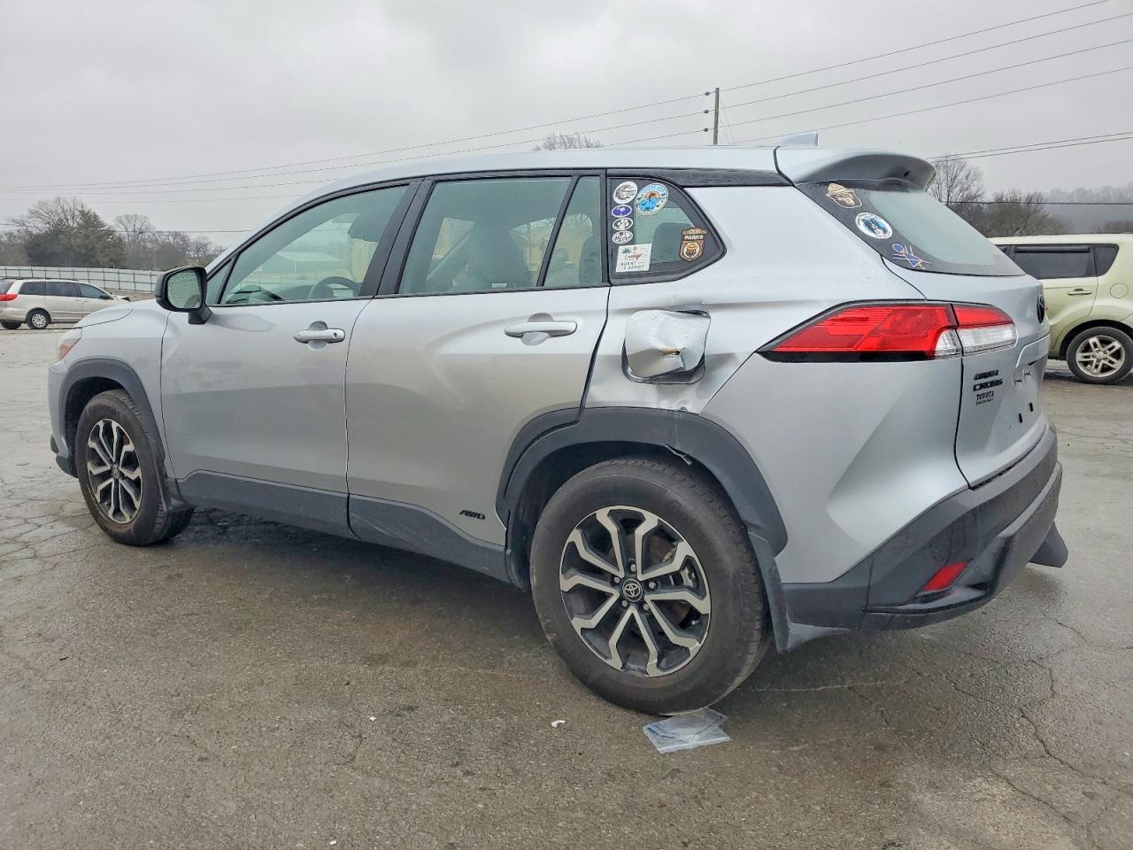 2024 TOYOTA COROLLA CROSS SE photo 2