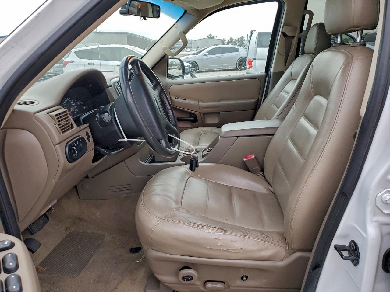 2005 FORD EXPLORER XLT photo 7