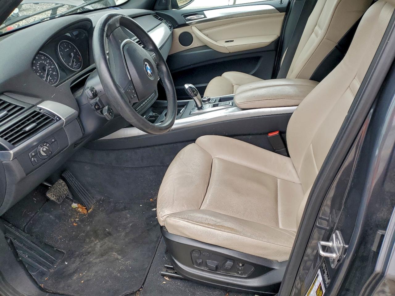 2012 BMW X5 XDRIVE50I photo 7