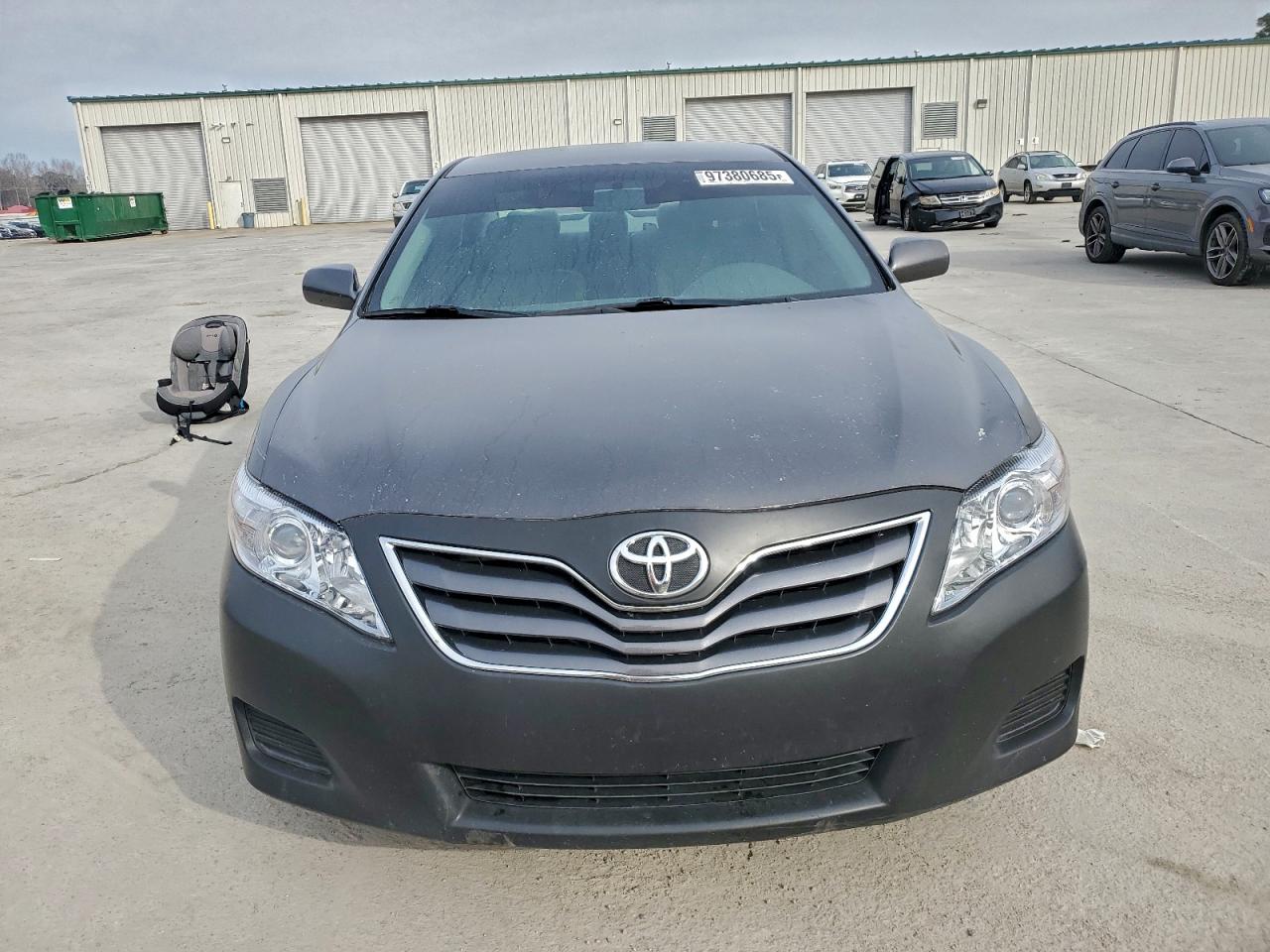 2010 TOYOTA CAMRY BASE photo 5