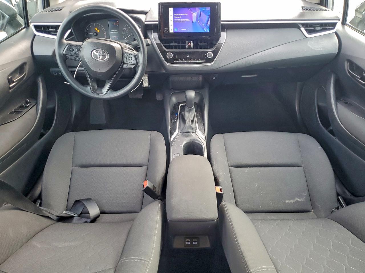 2025 TOYOTA COROLLA LE photo 15