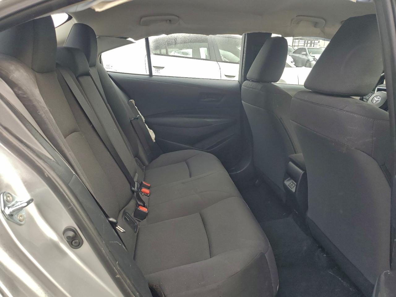 2025 TOYOTA COROLLA LE photo 19