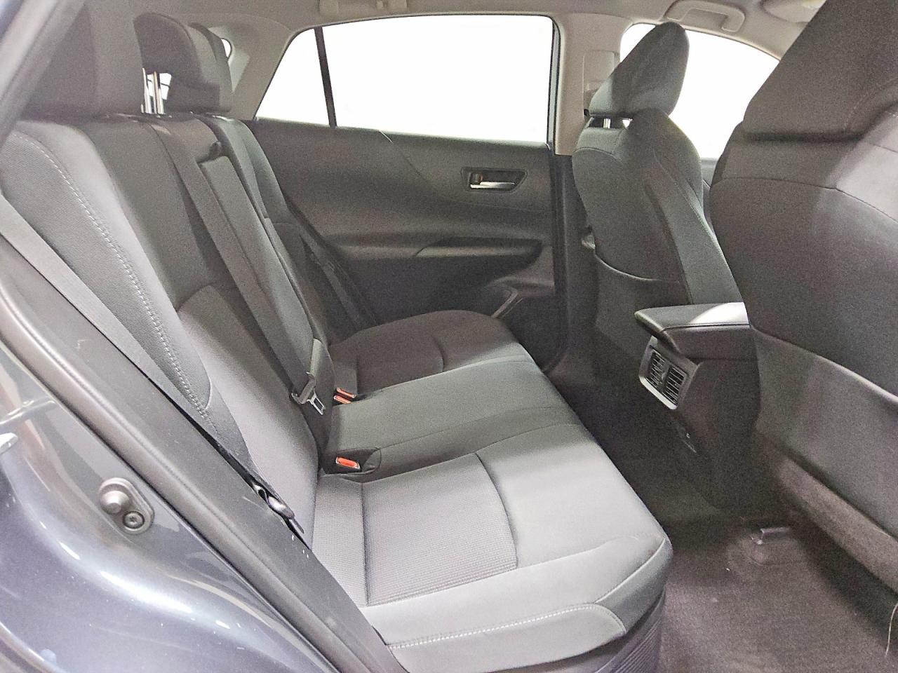2024 TOYOTA VENZA LE photo 21