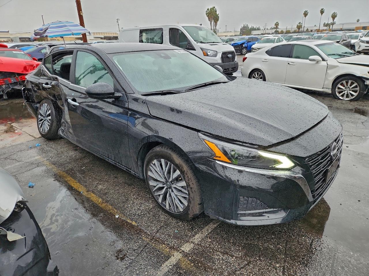 2025 NISSAN ALTIMA SV photo 4