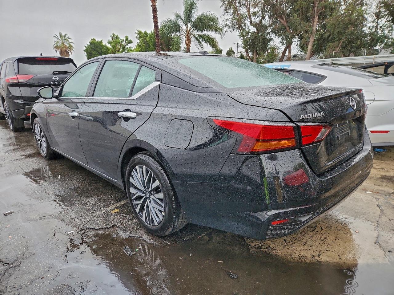 2025 NISSAN ALTIMA SV photo 2