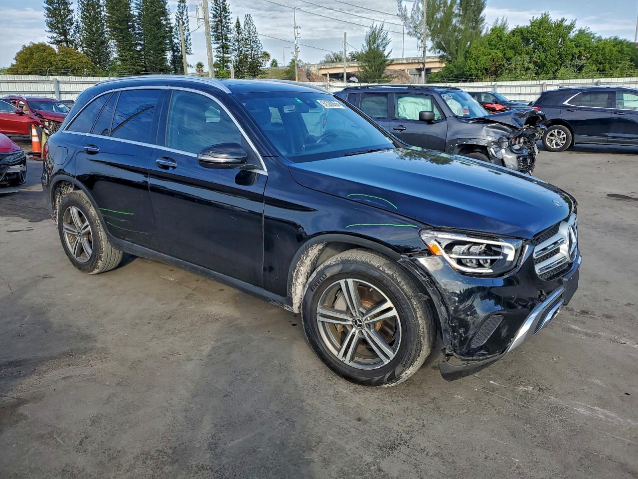 2020 MERCEDES-BENZ GLC 300 photo 7
