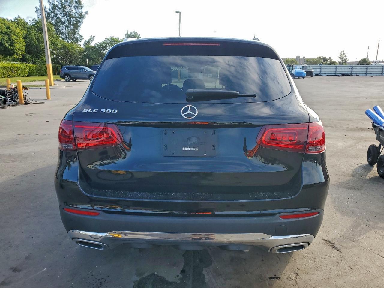 2020 MERCEDES-BENZ GLC 300 photo 11
