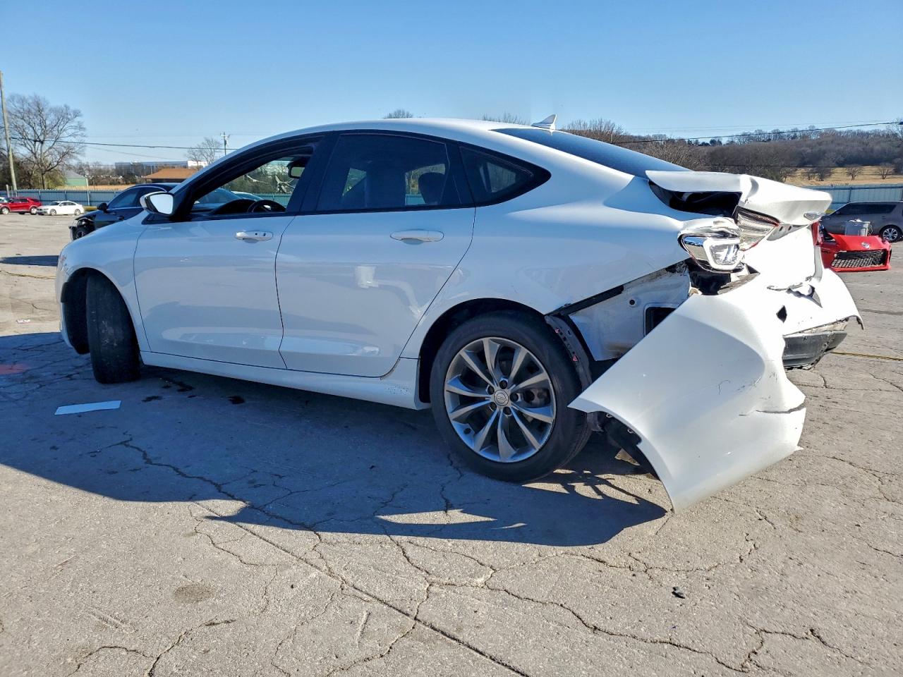 2015 CHRYSLER 200 S photo 2
