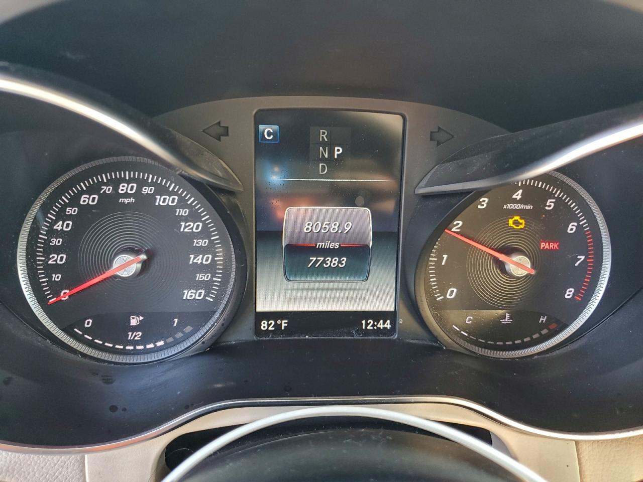 2018 MERCEDES-BENZ GLC 300 photo 9
