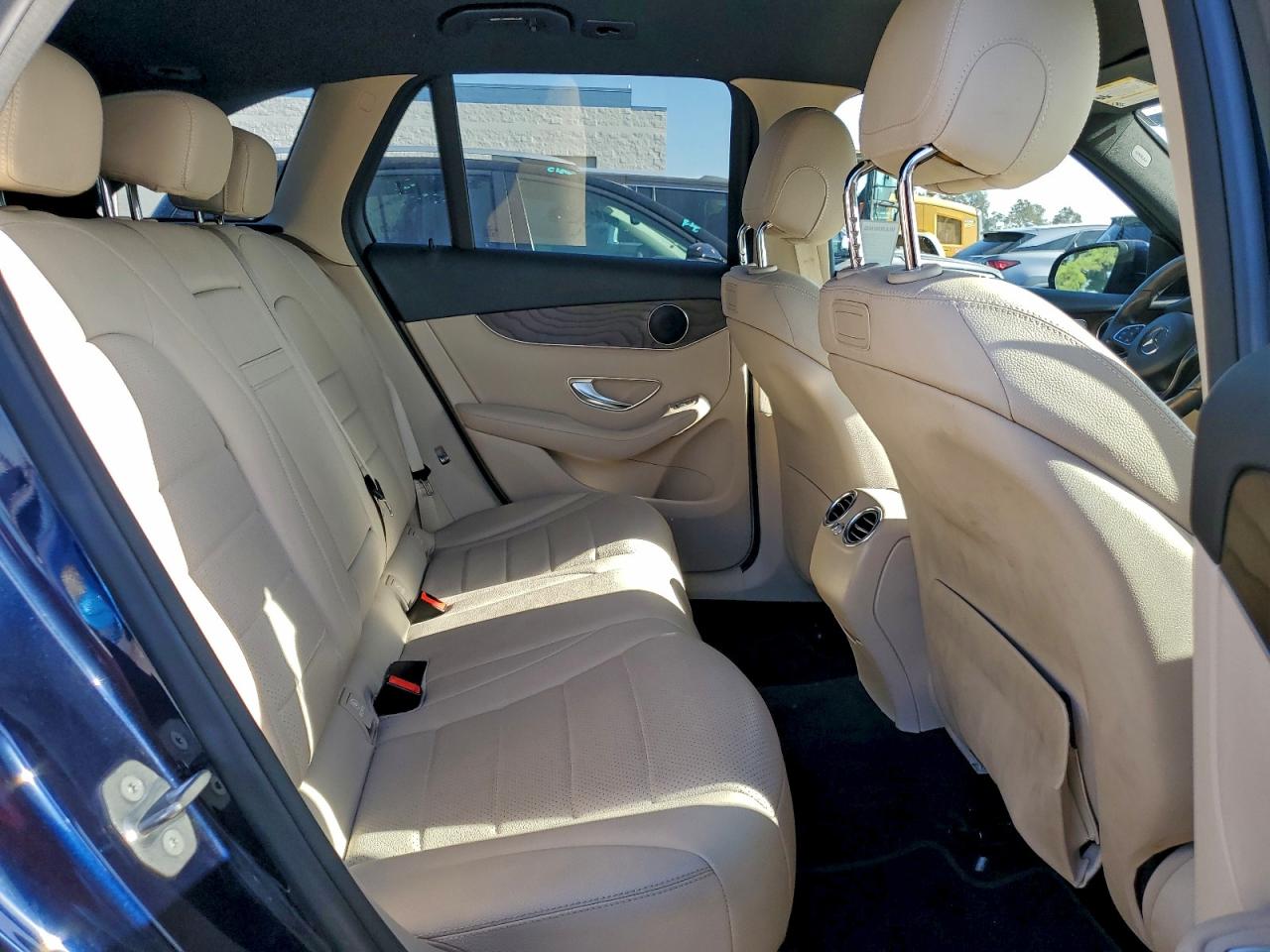 2018 MERCEDES-BENZ GLC 300 photo 11