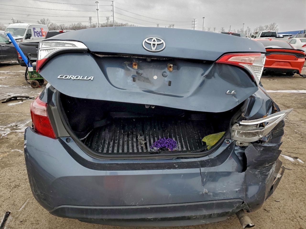 2019 TOYOTA COROLLA L photo 6