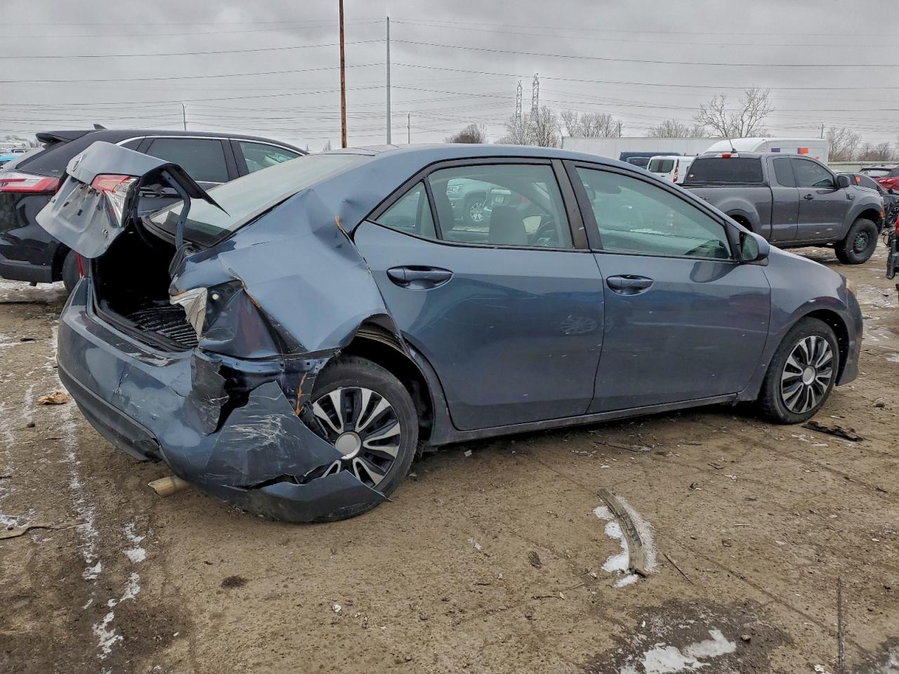 2019 TOYOTA COROLLA L photo 3