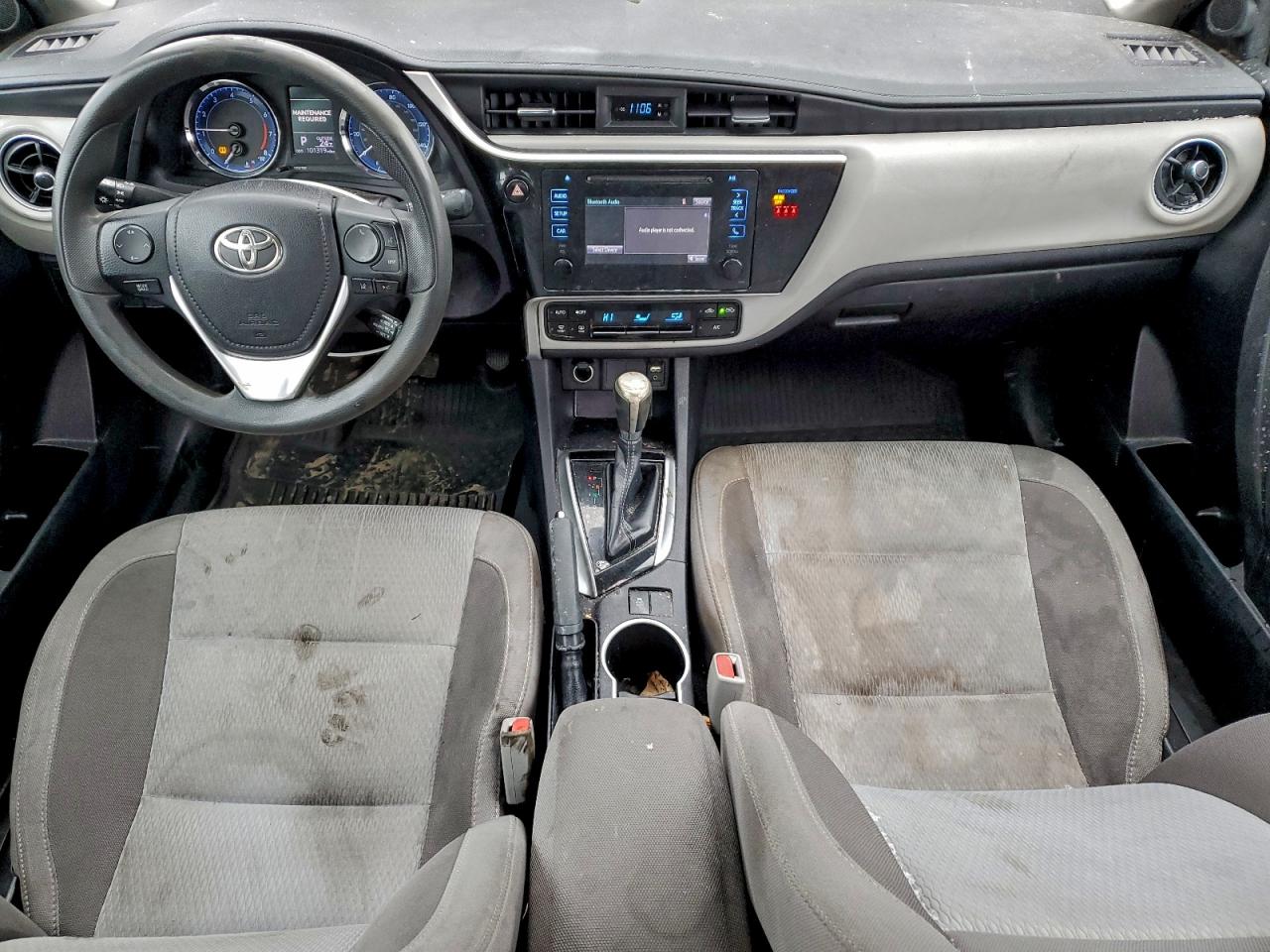 2019 TOYOTA COROLLA L photo 8