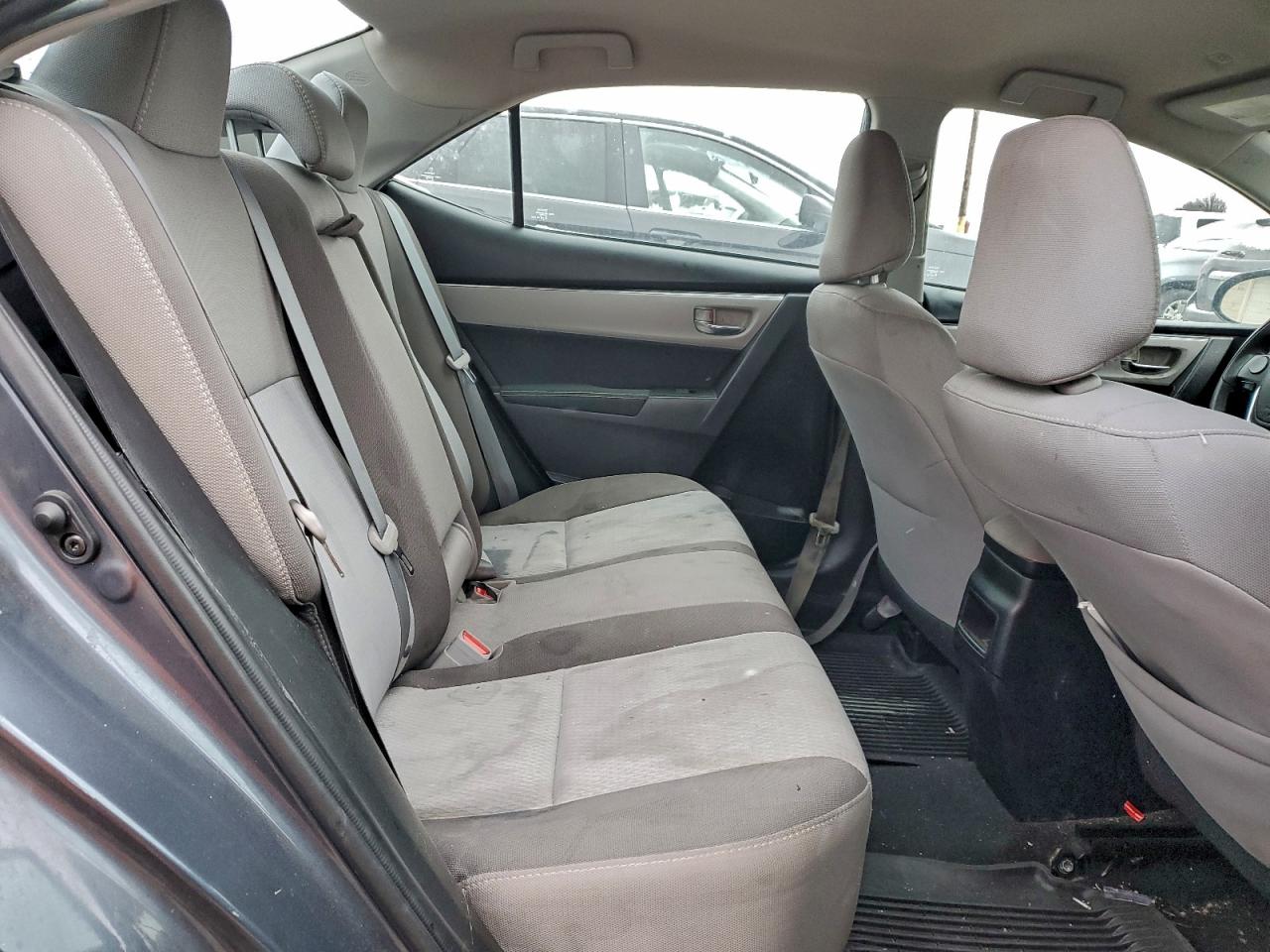 2019 TOYOTA COROLLA L photo 10