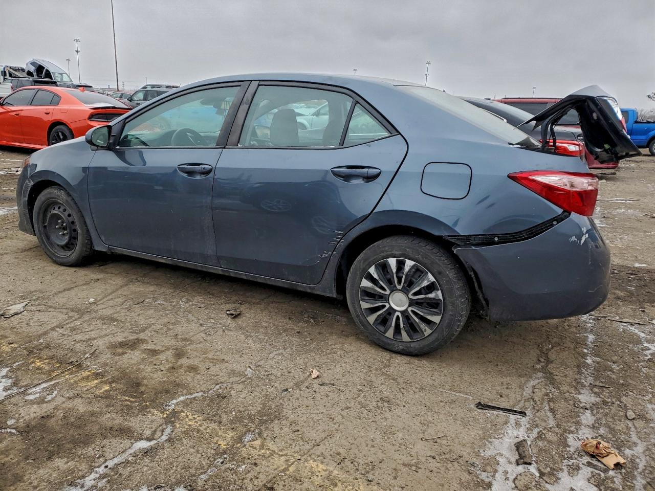2019 TOYOTA COROLLA L photo 2