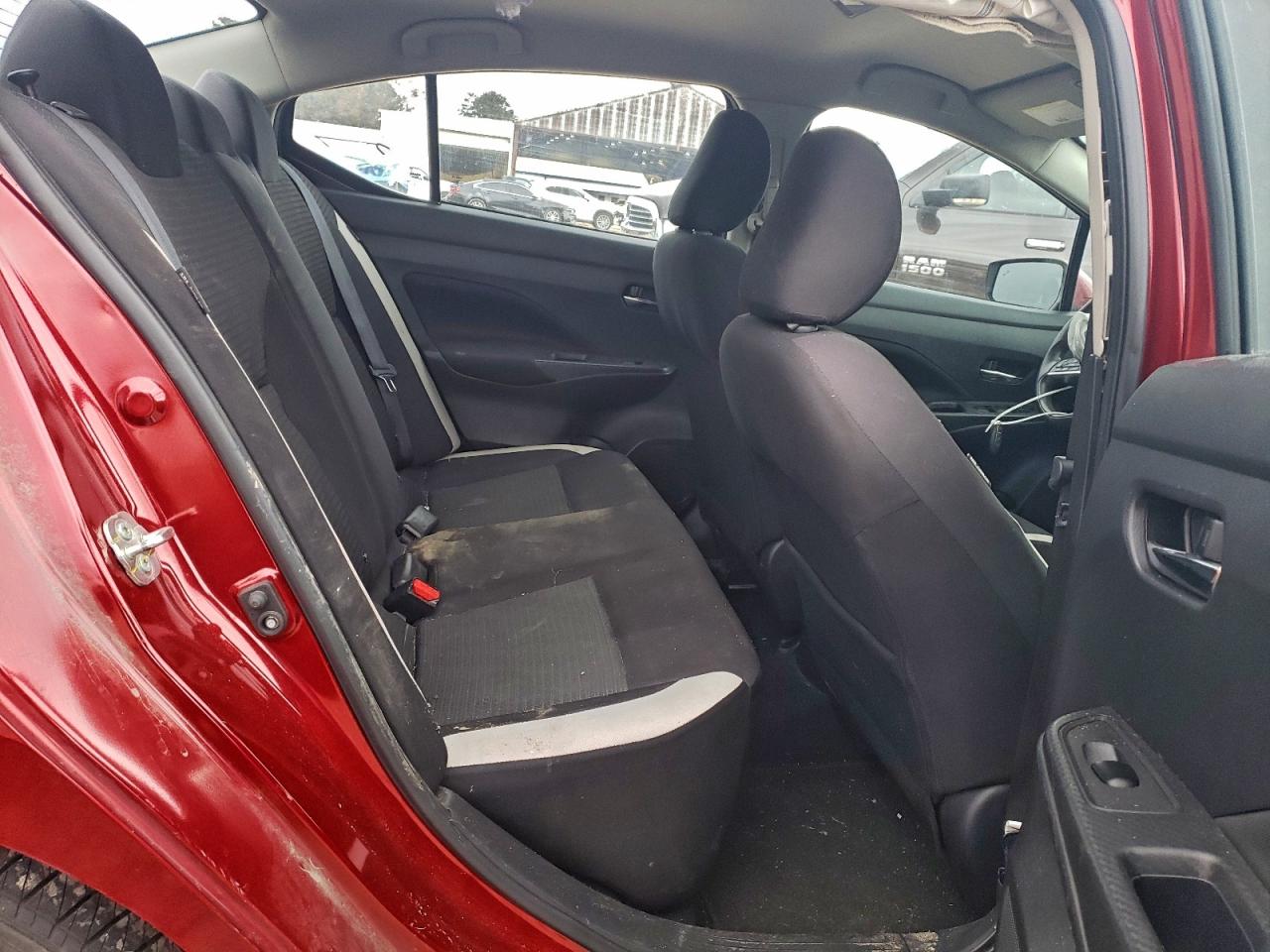 2021 NISSAN VERSA SV photo 10