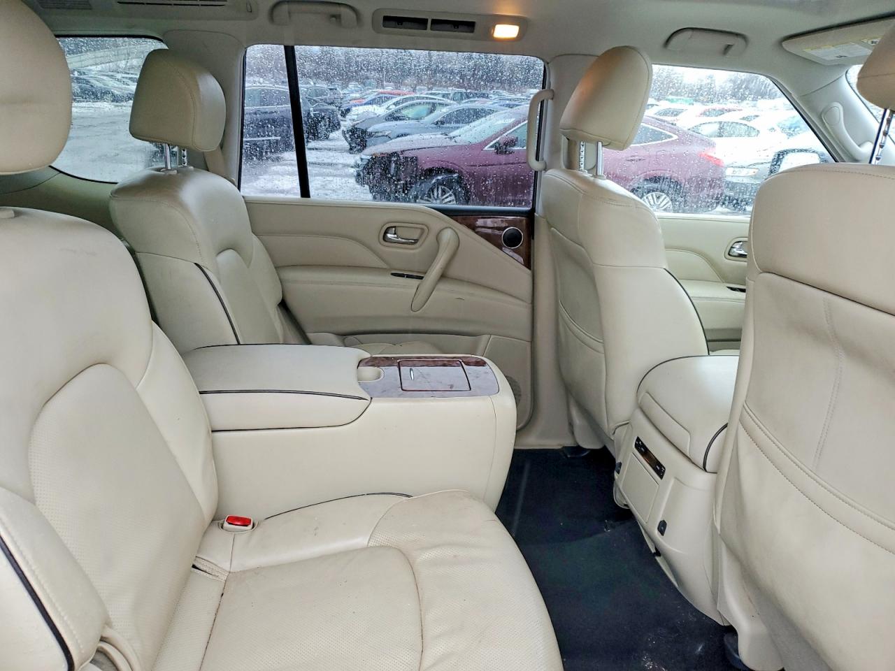 2018 INFINITI QX80 BASE photo 11