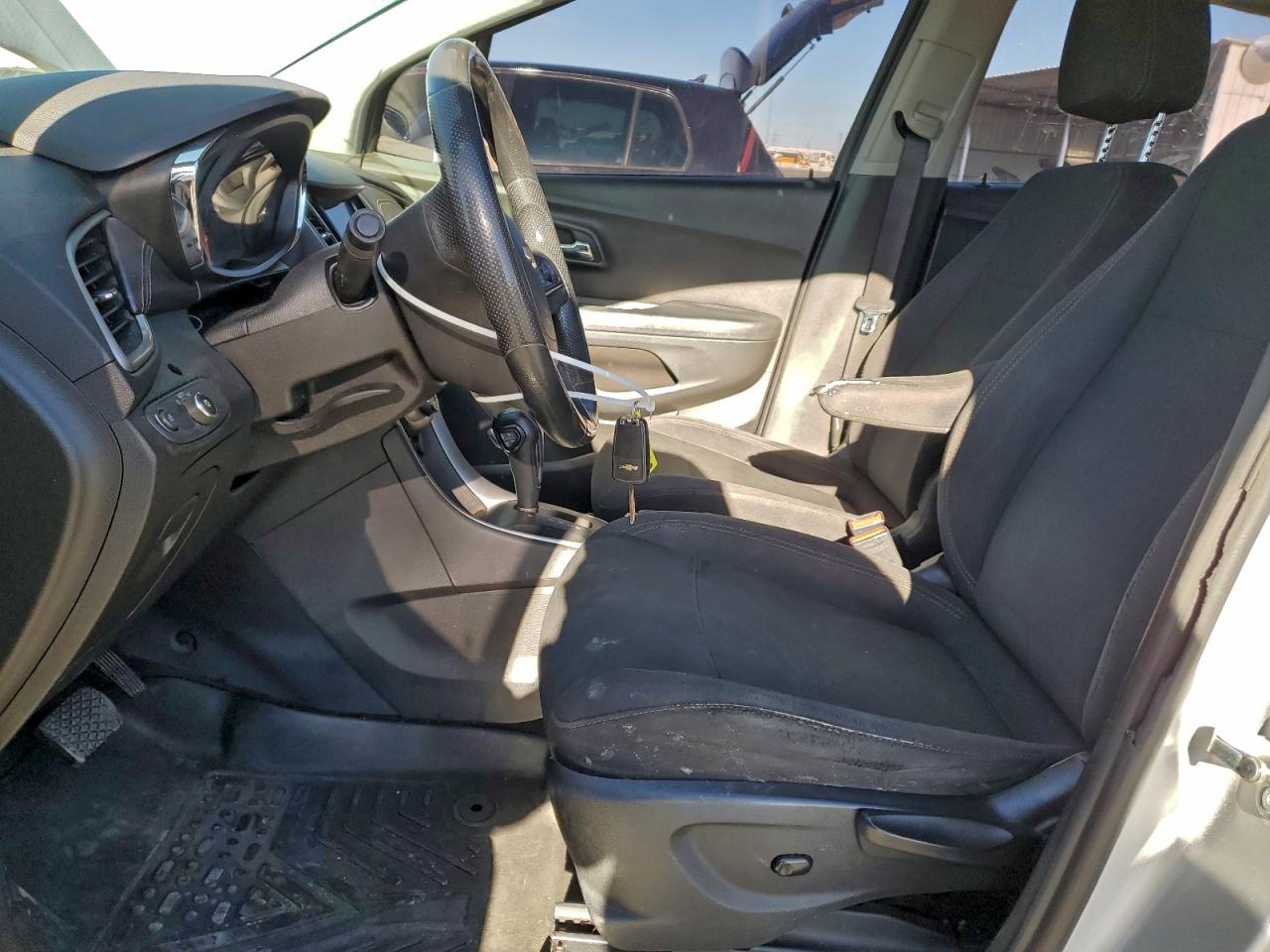 2018 CHEVROLET TRAX LS photo 7