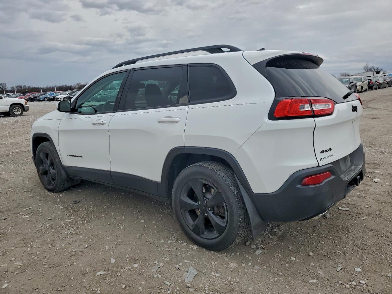 2018 JEEP CHEROKEE LATITUDE photo 2
