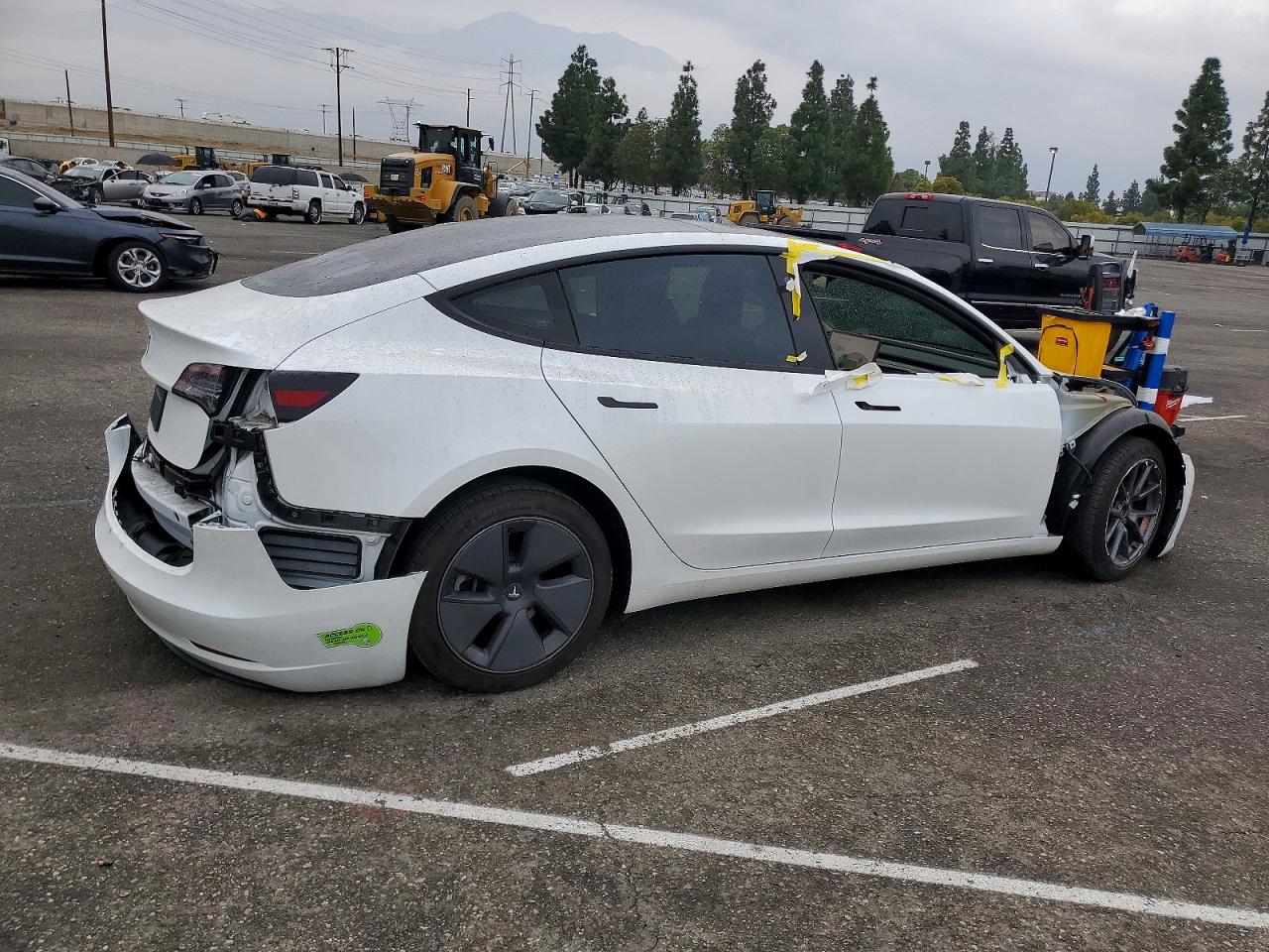 2023 TESLA MODEL 3 photo 3