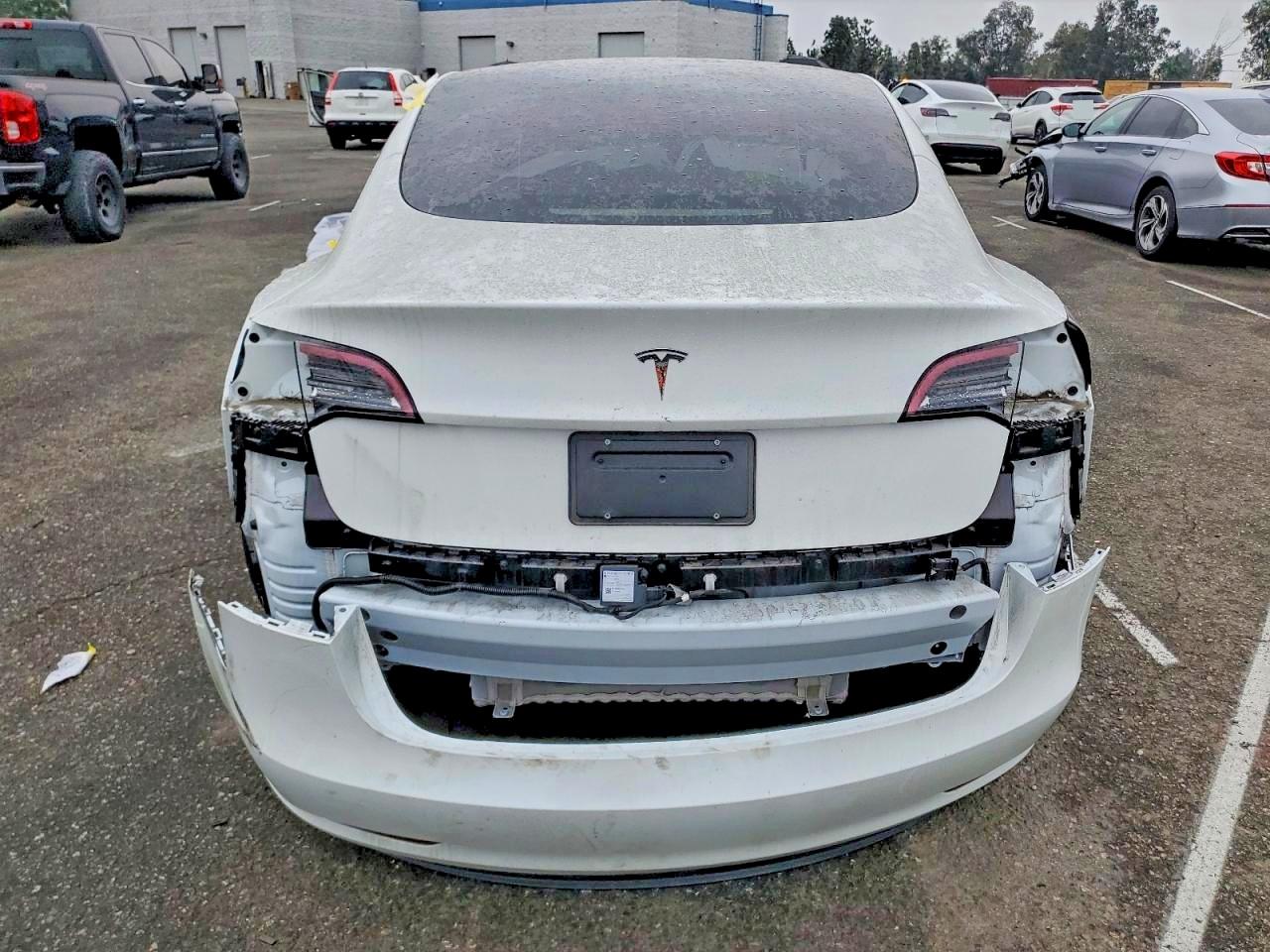 2023 TESLA MODEL 3 photo 6