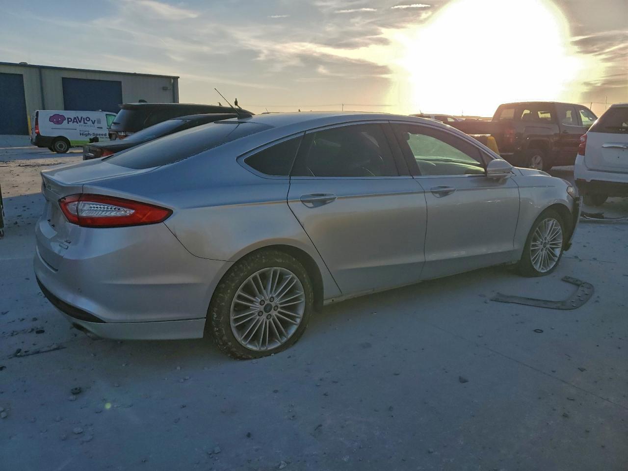 2016 FORD FUSION SE photo 3