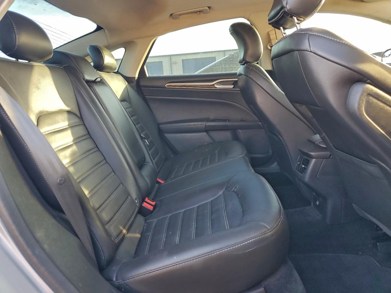 2016 FORD FUSION SE photo 10