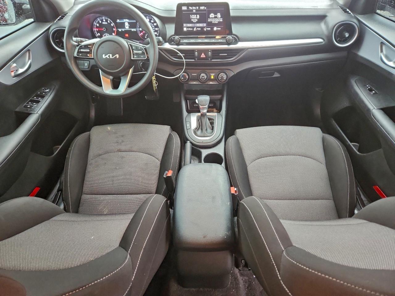 2023 KIA FORTE LX photo 8