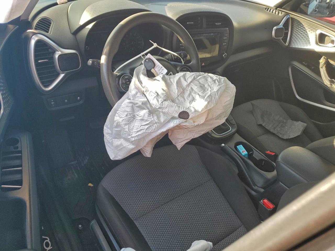 2022 KIA SOUL LX photo 15
