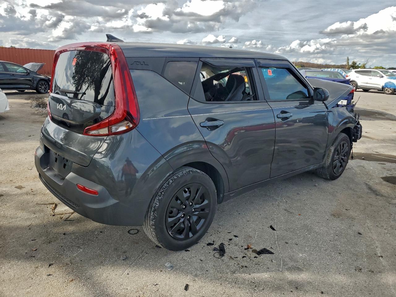2022 KIA SOUL LX photo 5
