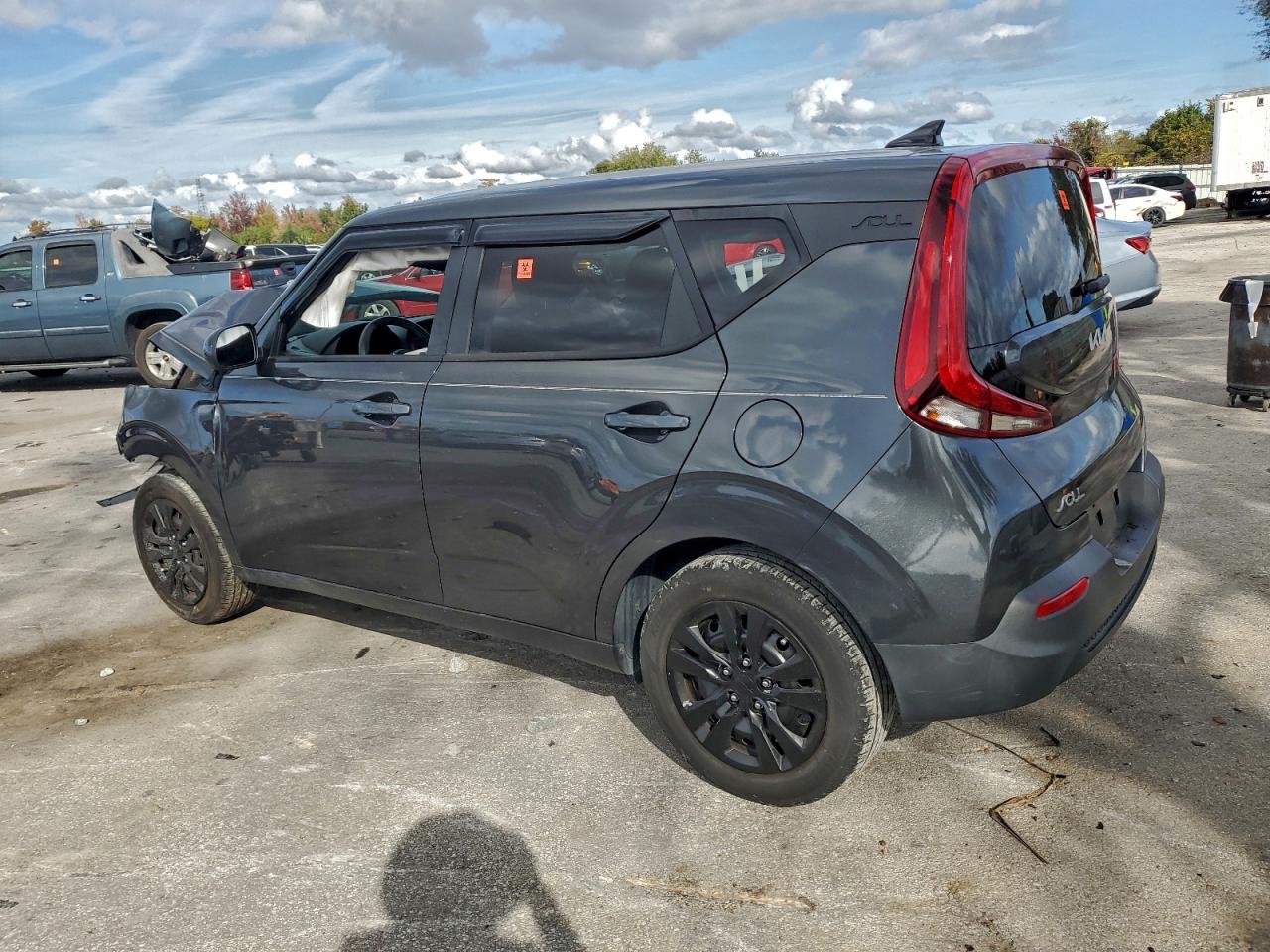 2022 KIA SOUL LX photo 3