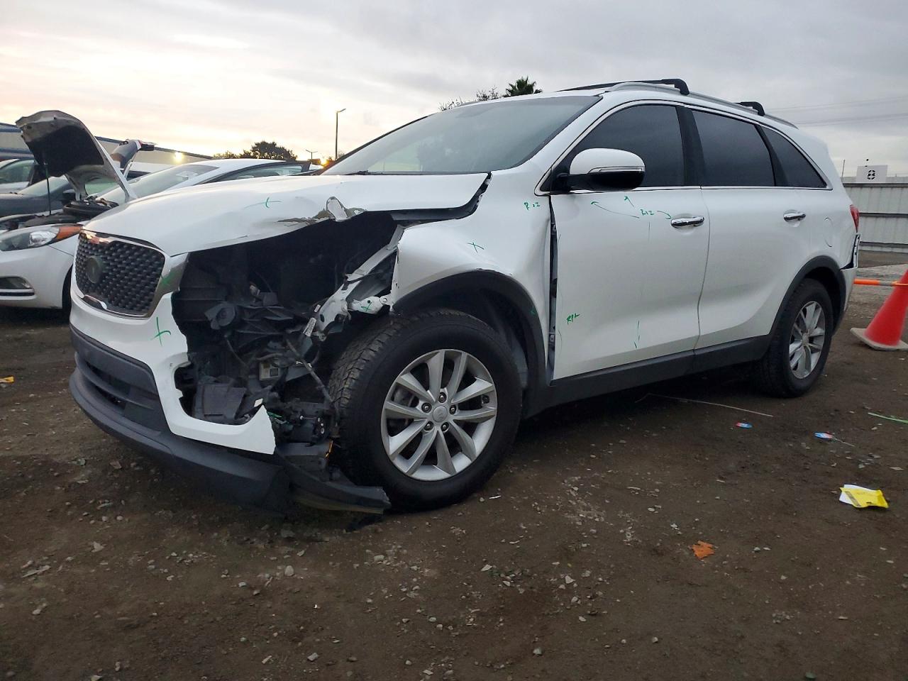 2017 KIA SORENTO