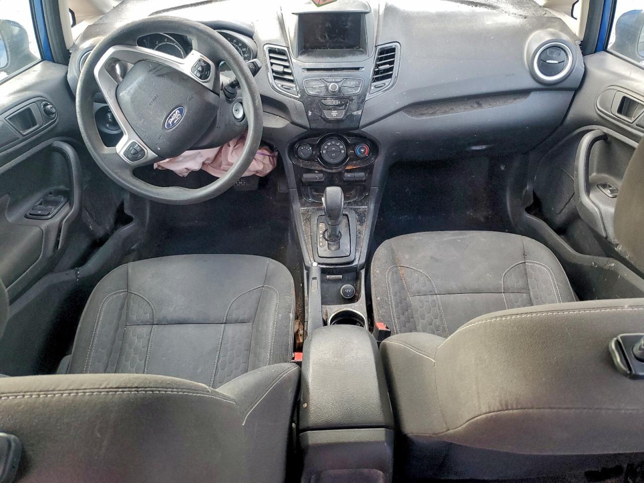 2019 FORD FIESTA SE photo 8