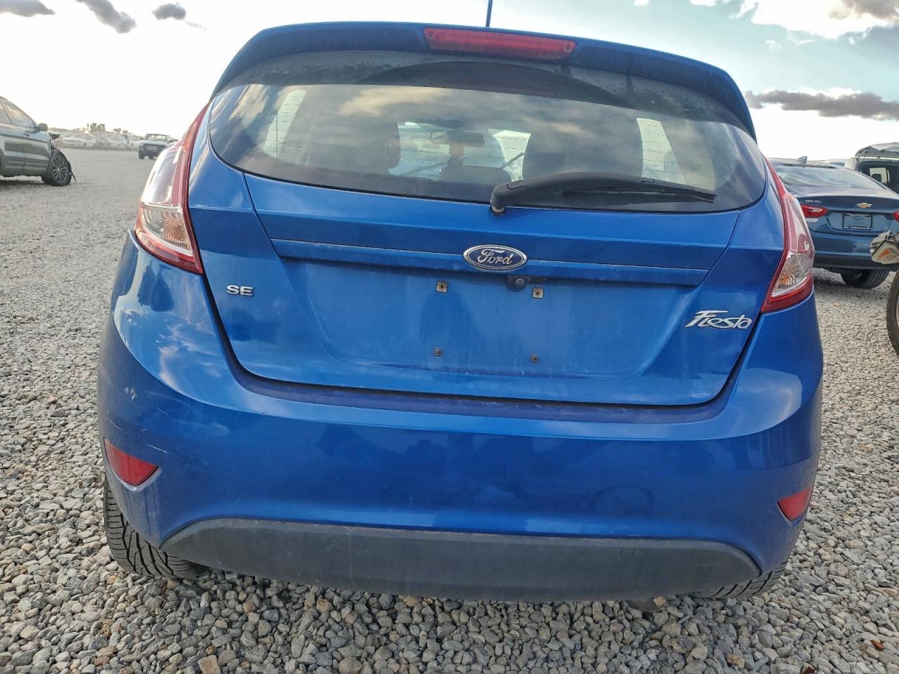 2019 FORD FIESTA SE photo 6