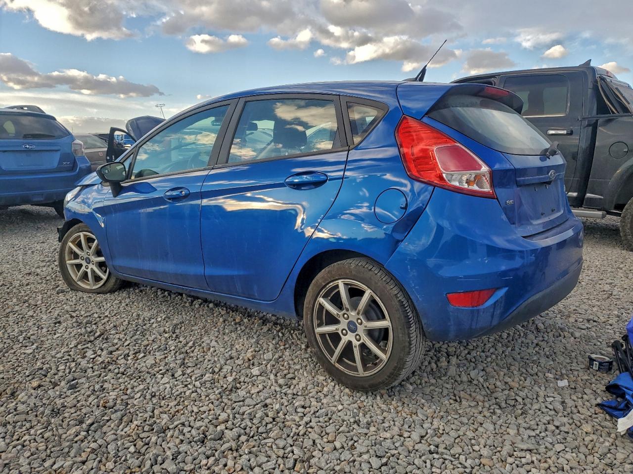 2019 FORD FIESTA SE photo 2
