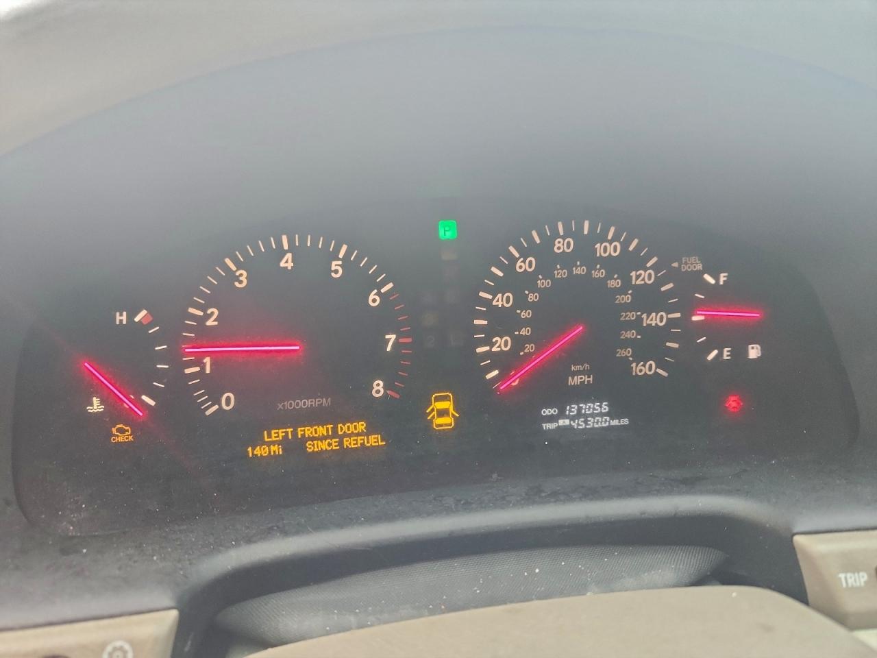 2002 LEXUS LS 430 photo 9